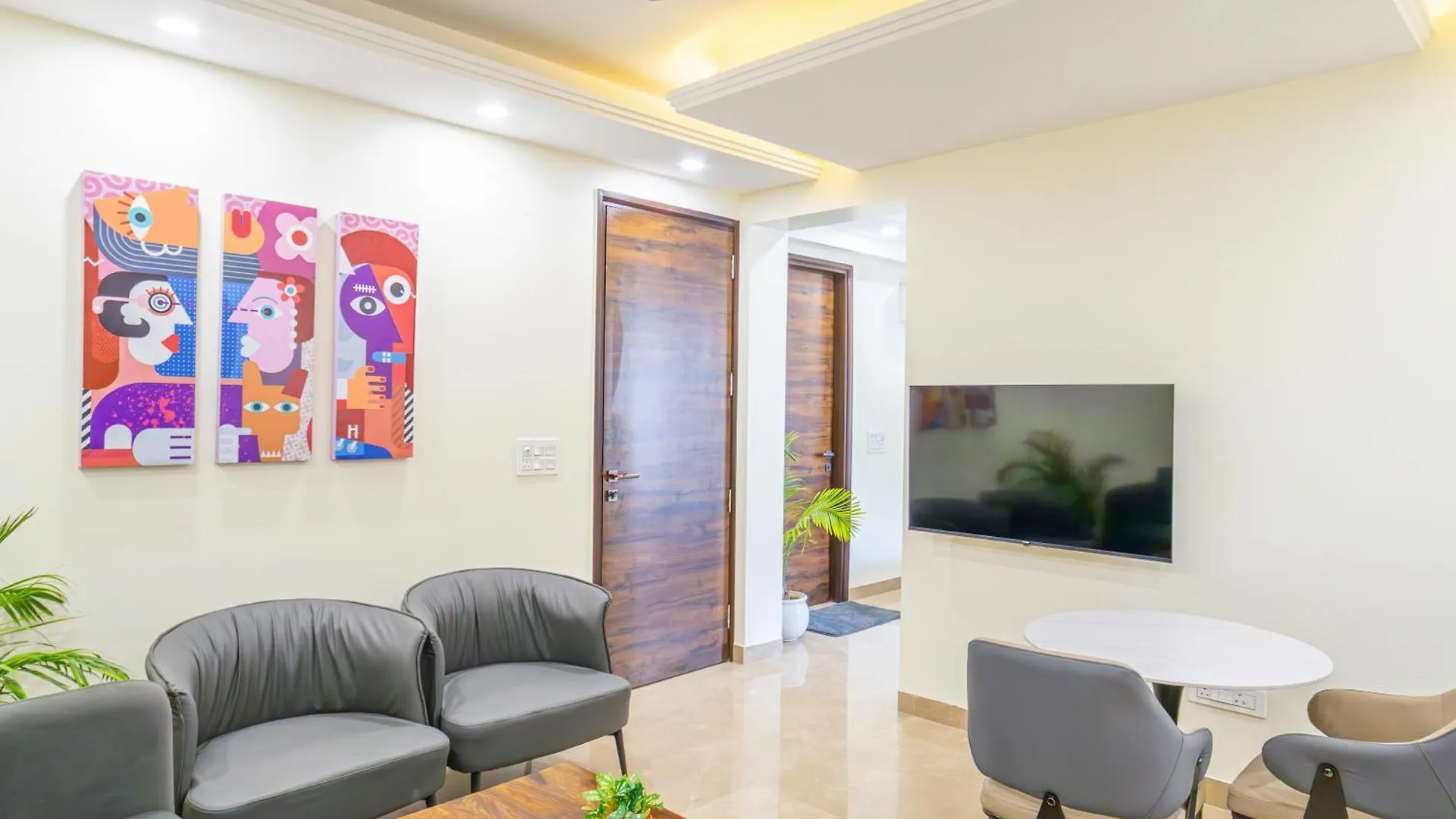 Housr Sector 43 Gurgaon Near One Horizon Centre Otel